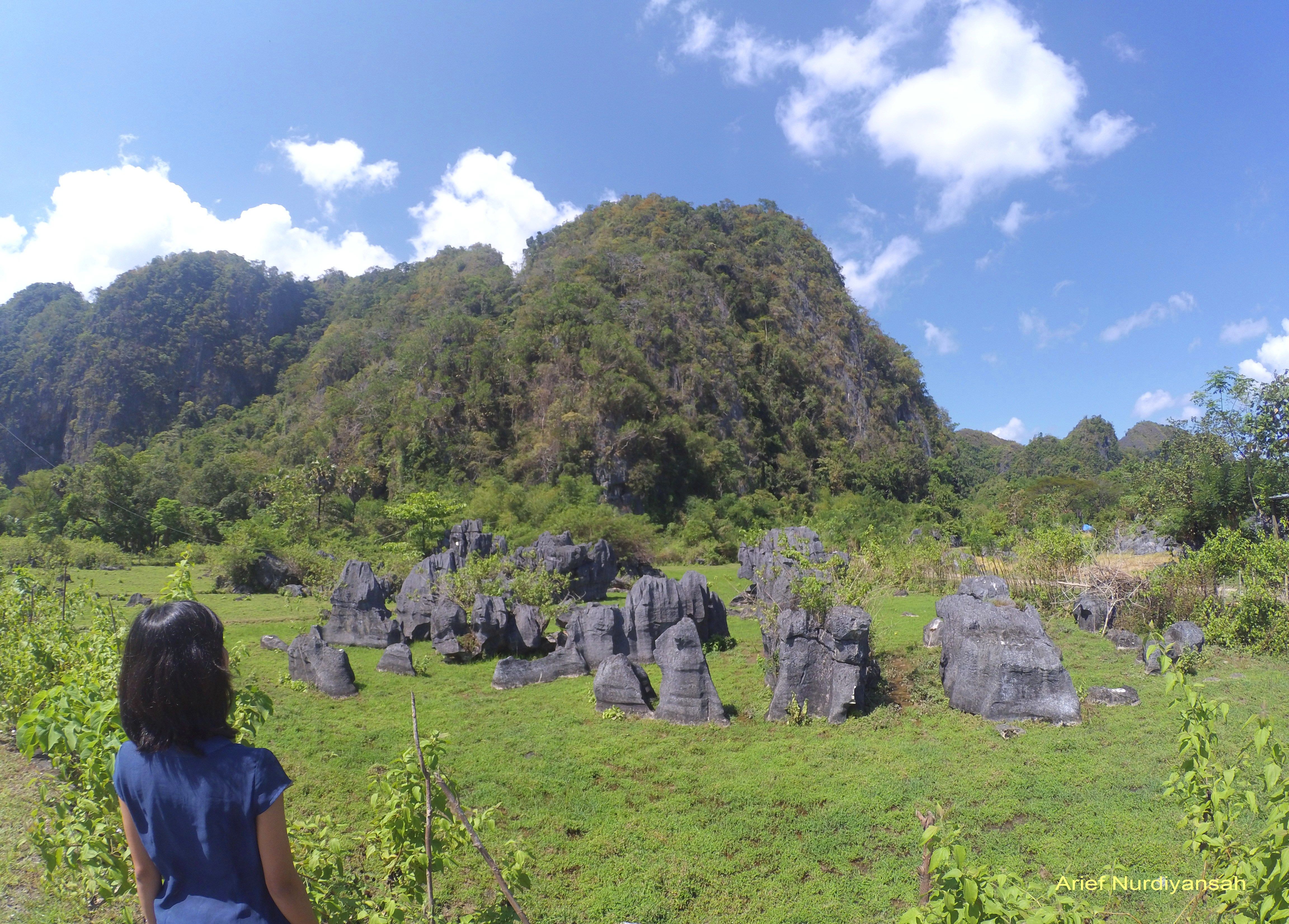SUDAHKAH TRIPPERS KE KAWASAN KARST TERBESAR KEDUA DI DUNIA DI MAROS