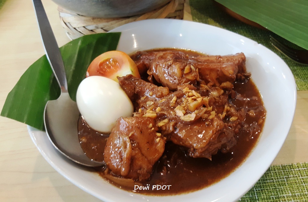 10 MAKANAN KHAS & 10 RESTO REKOMENDASI DI FILIPINA