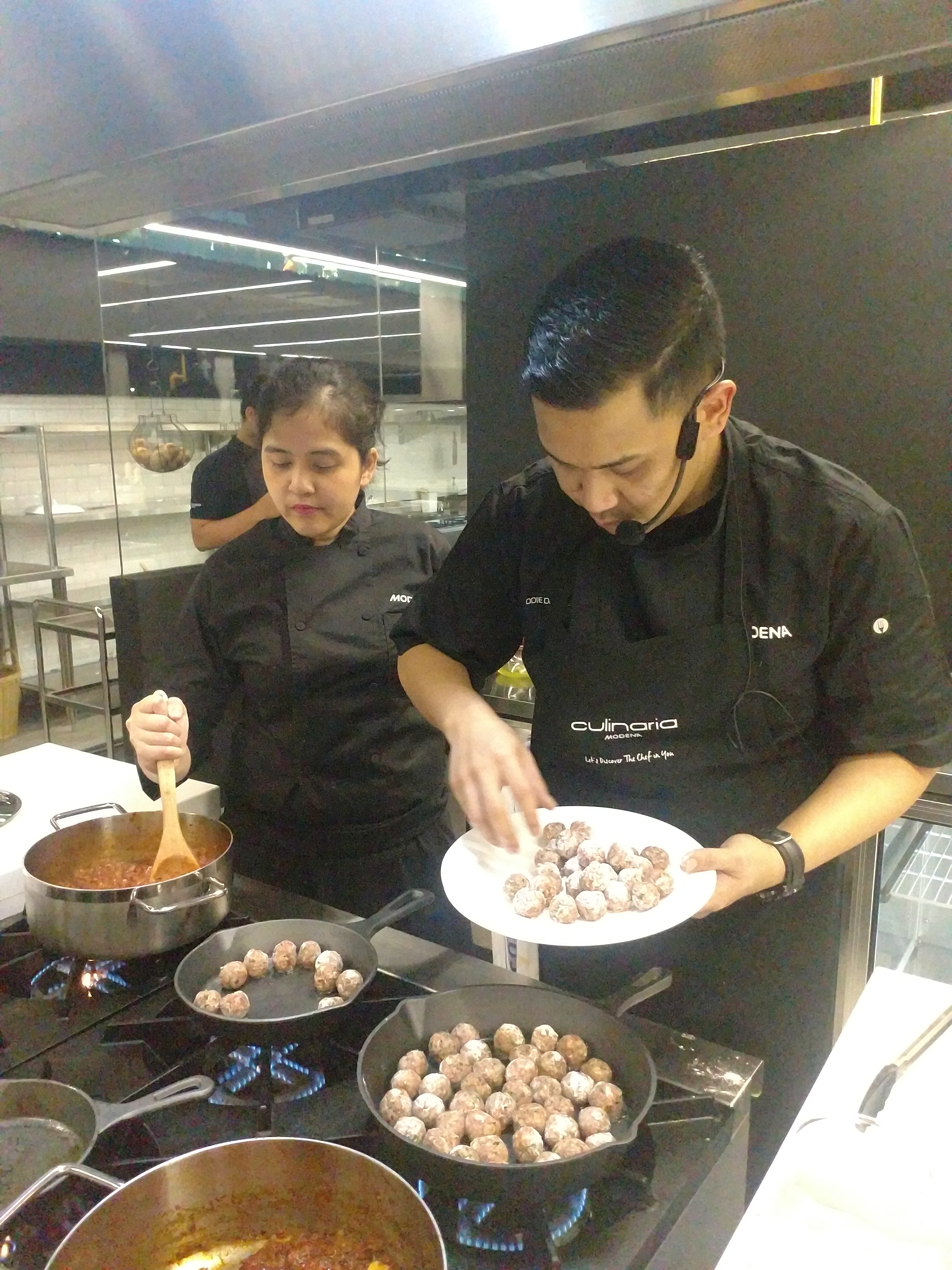 MODENA AJAK AWAK MEDIA GELAR COOKING CLASS