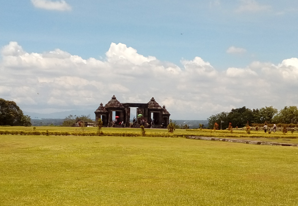 TAK ADA RANGGA DAN CINTA DI RATU BOKO