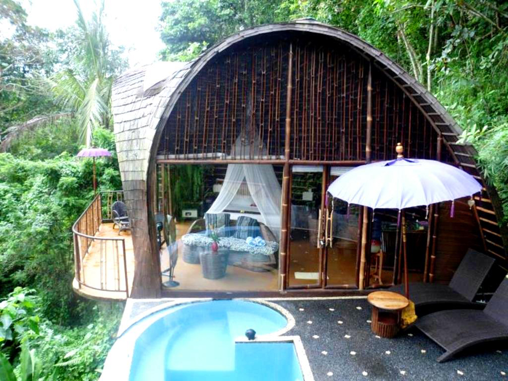 SAYA BERTANYA, KENAPA BANYAK YANG NANYA MELULU HOTEL DI BALI YANG ASYIK APA?