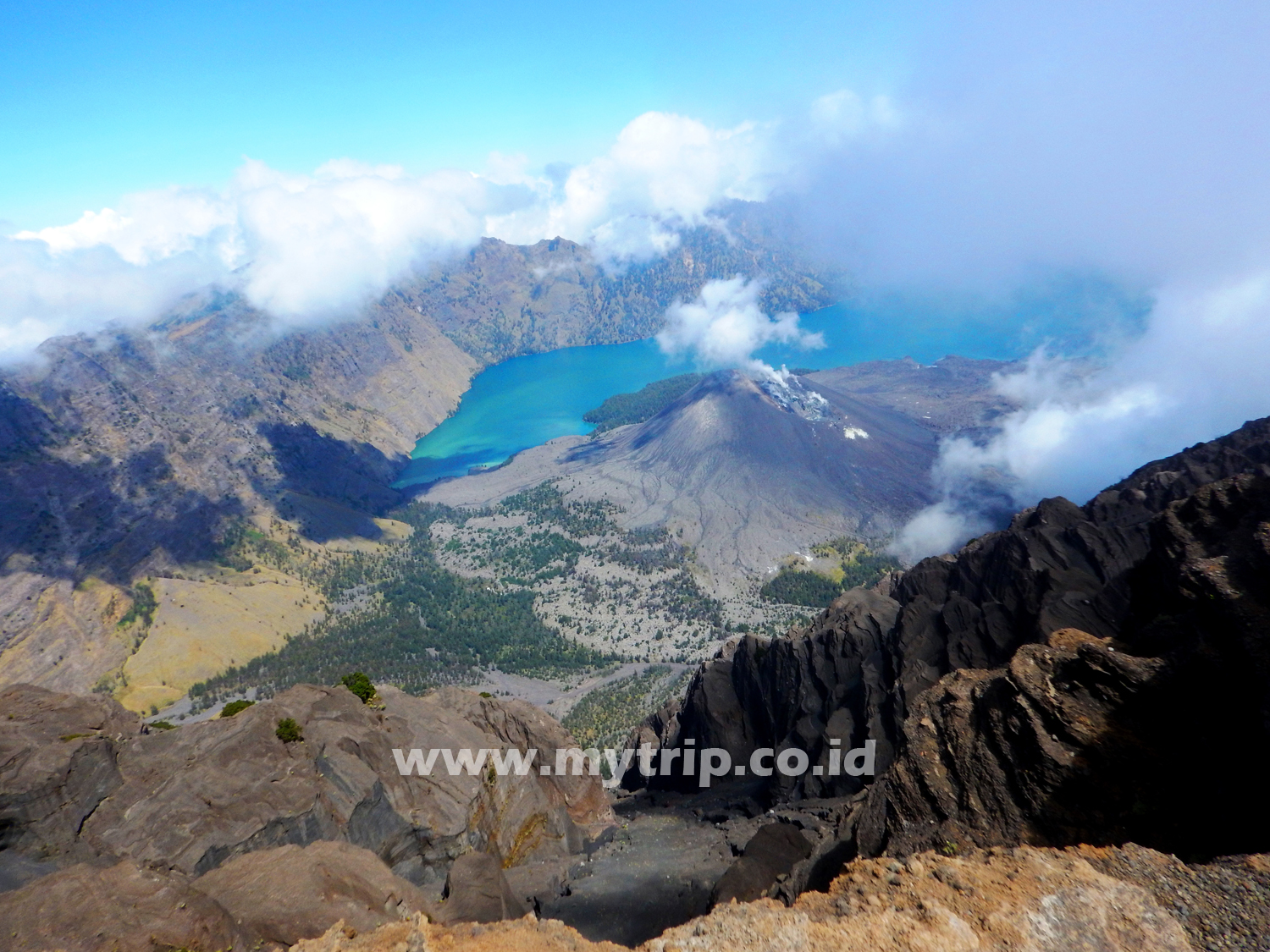 APA YANG TERJADI DI RINJANI TANGGAL 1 AGUSTUS 2016