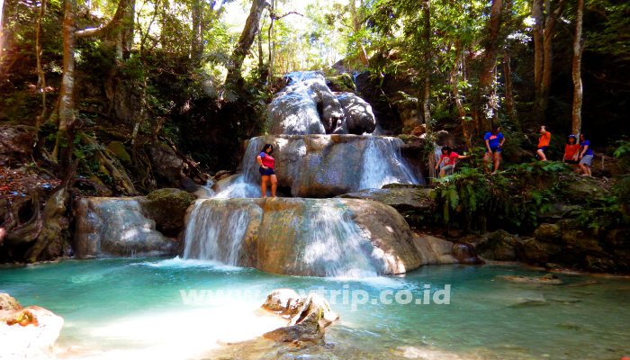 COBA HITUNG, AIR TERJUN OEHALA ADA BERAPA TINGKAT?