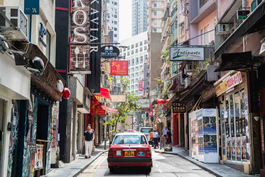 OLD TOWN CENTRAL, DESTINASI ASYIK DI HONG KONG