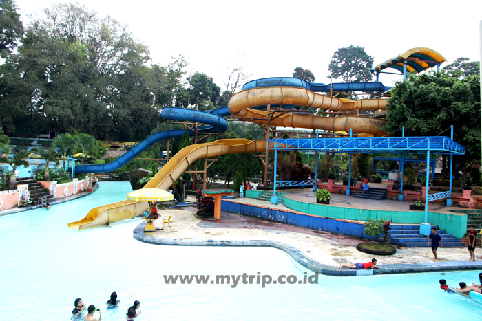 ADA WATER PARK MURAH DI BANDUNG