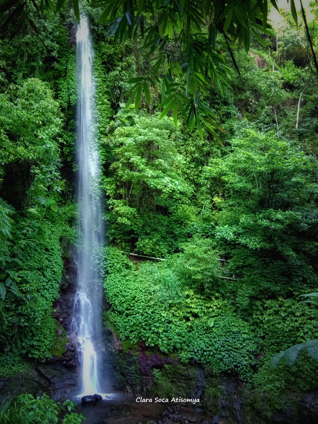 AIR TERJUN GRENJENGAN, BEGITU SEJUK MENYEGARKAN