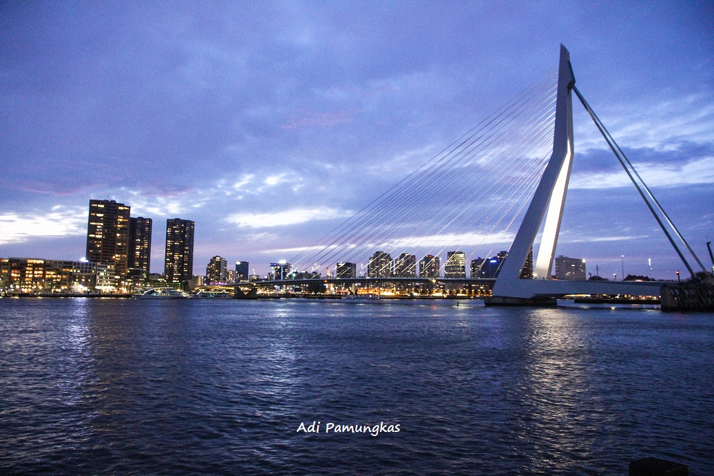 WISATA KOMPLET DI ROTTERDAM