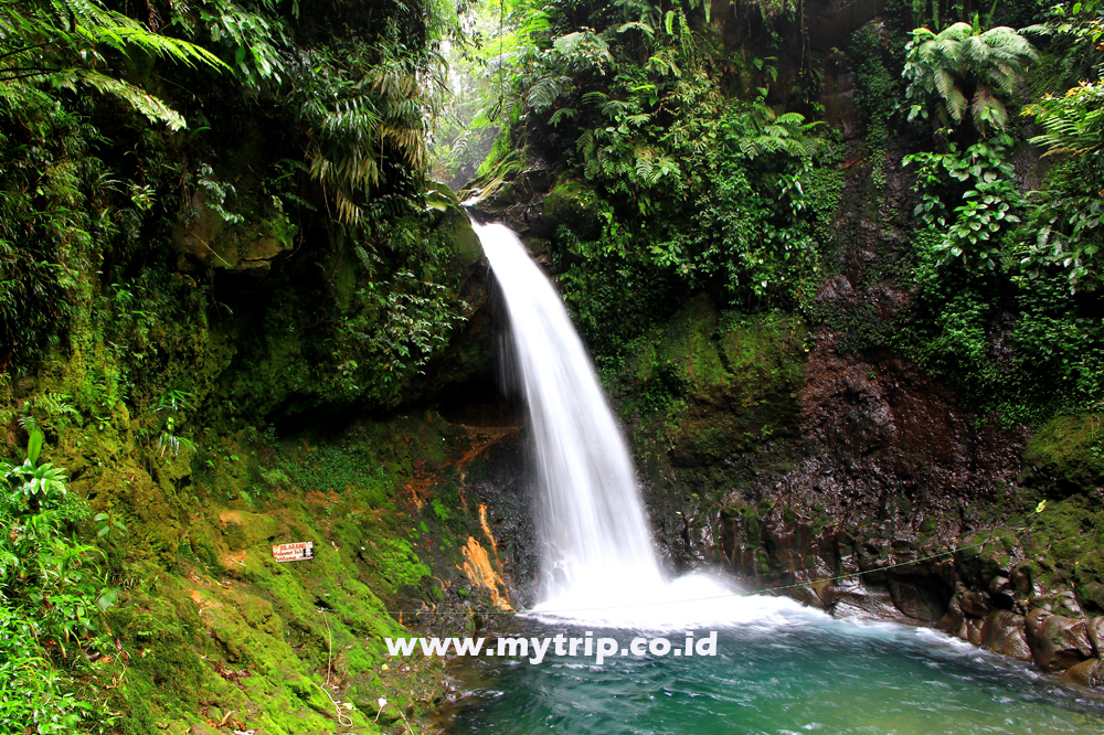 PIKNIK DENGAN BUJET KURANG DARI RP 50 RIBU? KE CURUG GOA LUMUT INDAH AJA!