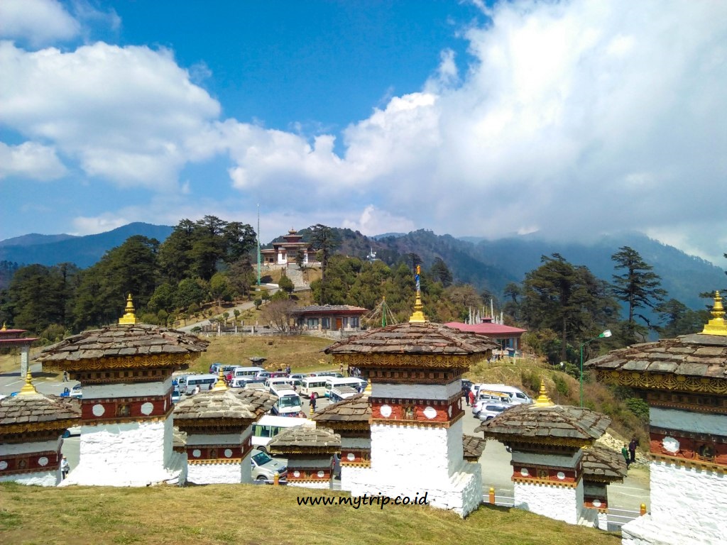 8 PASS CANTIK YANG DILEWATI DALAM PERJALANAN BHUTAN OVERLAND