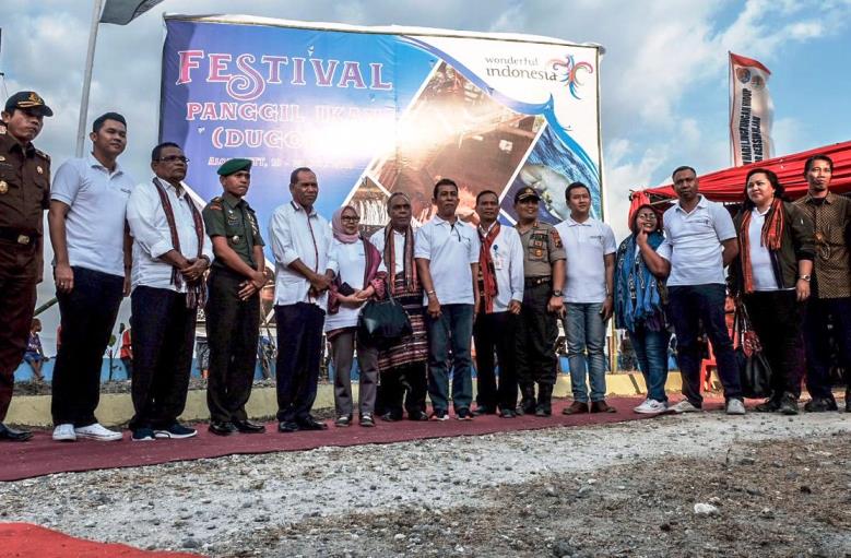 KABUPATEN ALOR GELAR FESTIVAL PANGGIL IKAN DUYUNG