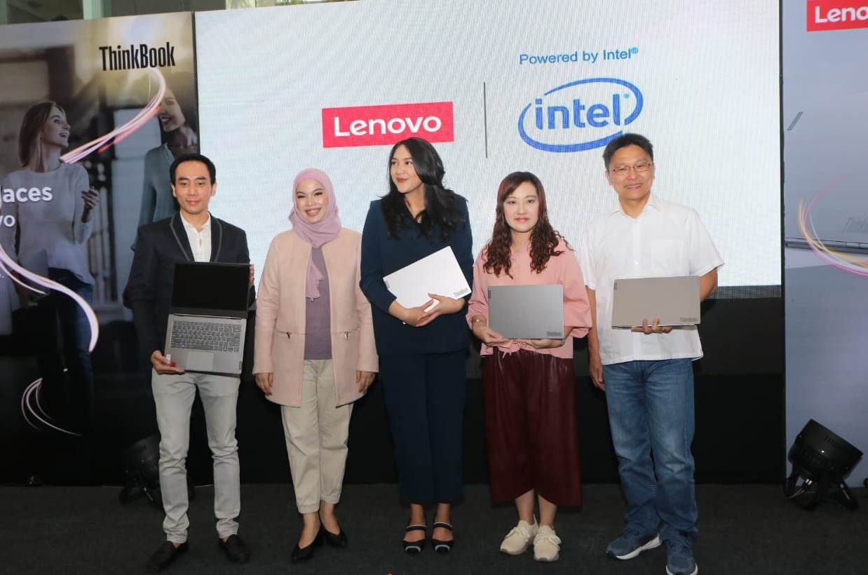 LENOVO LUNCURKAN THINKBOOK UNTUK GENERASI MUDA