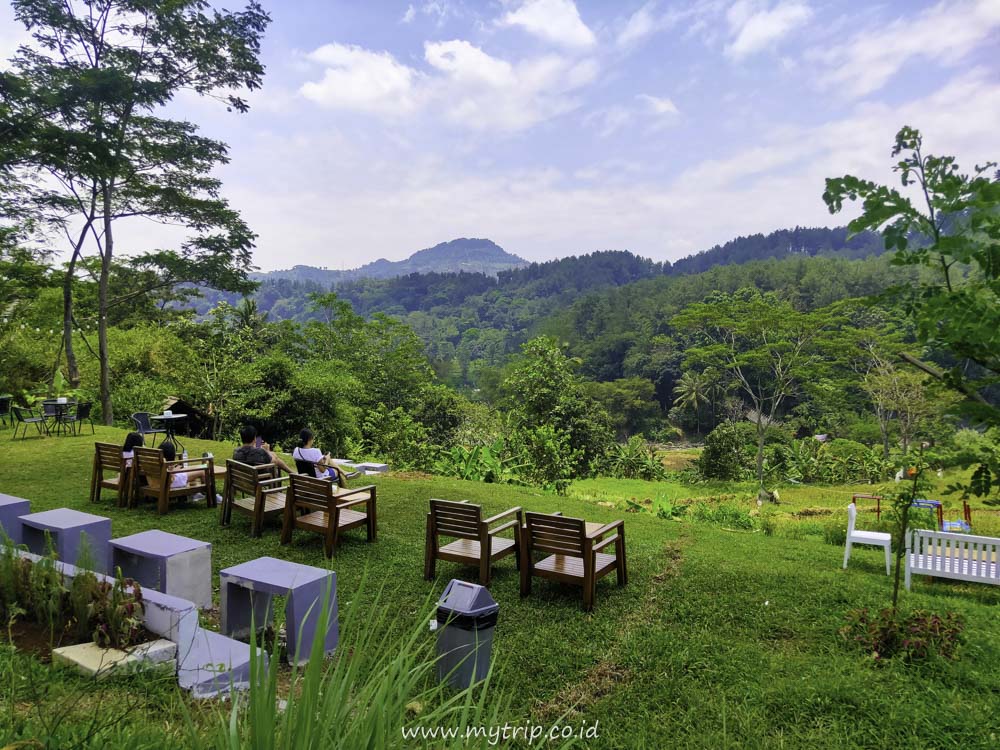 6 RESTO & CAFE SEMI OUTDOOR DI SENTUL BUAT HEALING MAUPUN KUMPUL KELUARGA (Bagian 2-Tamat)