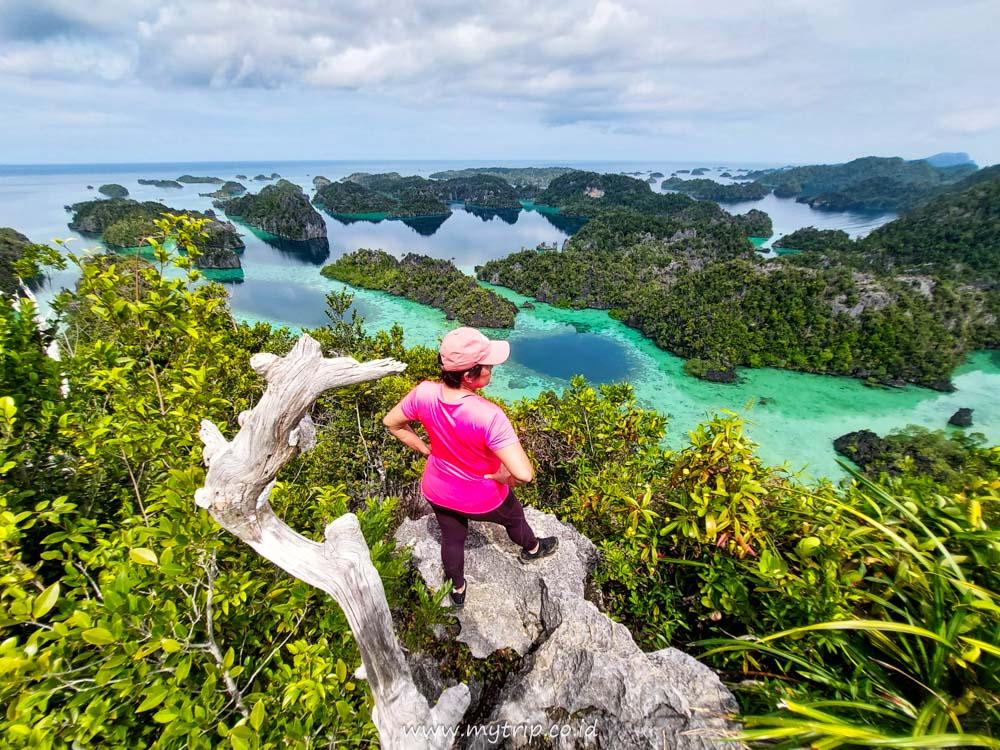 HERE’S THE ULTIMATE RAJA AMPAT ITINERARY FOR NEWCOMERS