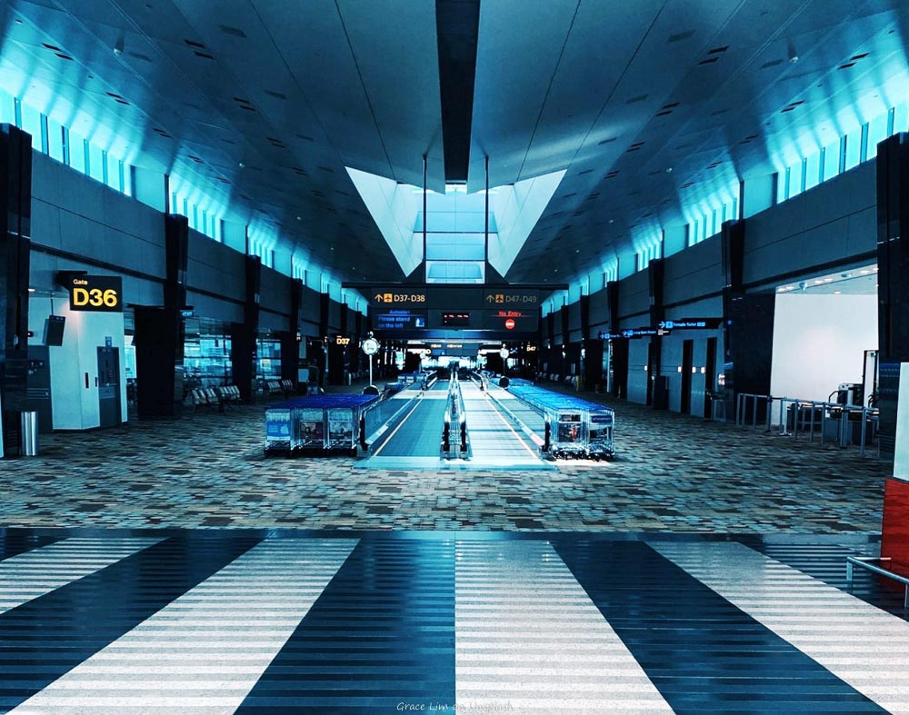 MESKIPUN SUDAH MELALUI PROSES CHECK IN OFFLINE & IMIGRASI, TERNYATA KITA MASIH BISA DITINGGAL PESAWAT