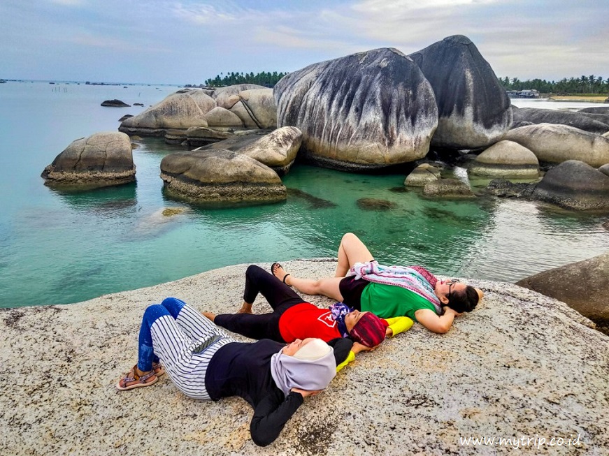 MARI MENGENAL NATUNA LEWAT PANTAI BATU KASAH