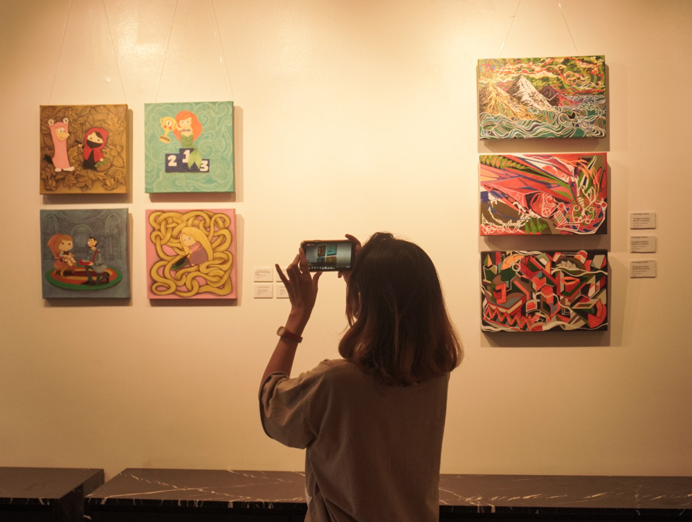 DE BRAGA BY ARTOTEL-BANDUNG HADIRKAN PAMERAN GRUP NAPAK TAMPAK BERSAMA 7 SENIMAN BANDUNG
