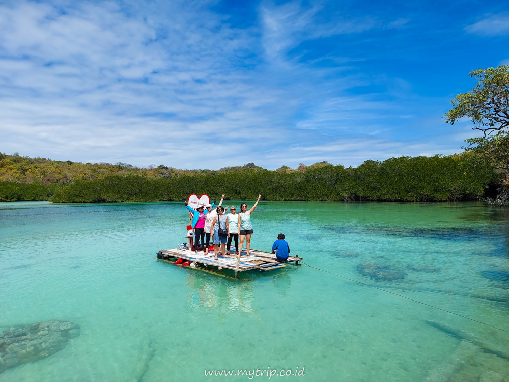 SENSASI BERENANG DI TELAGA NIRWANA PULAU ROTE NTT YANG SUPER JERNIH!