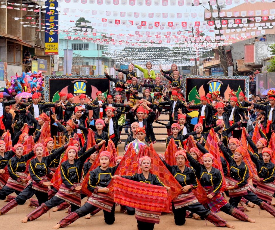 LAMI-LAMIHAN, FESTIVAL KERUKUNAN BUDAYA & AGAMA DI FILIPINA