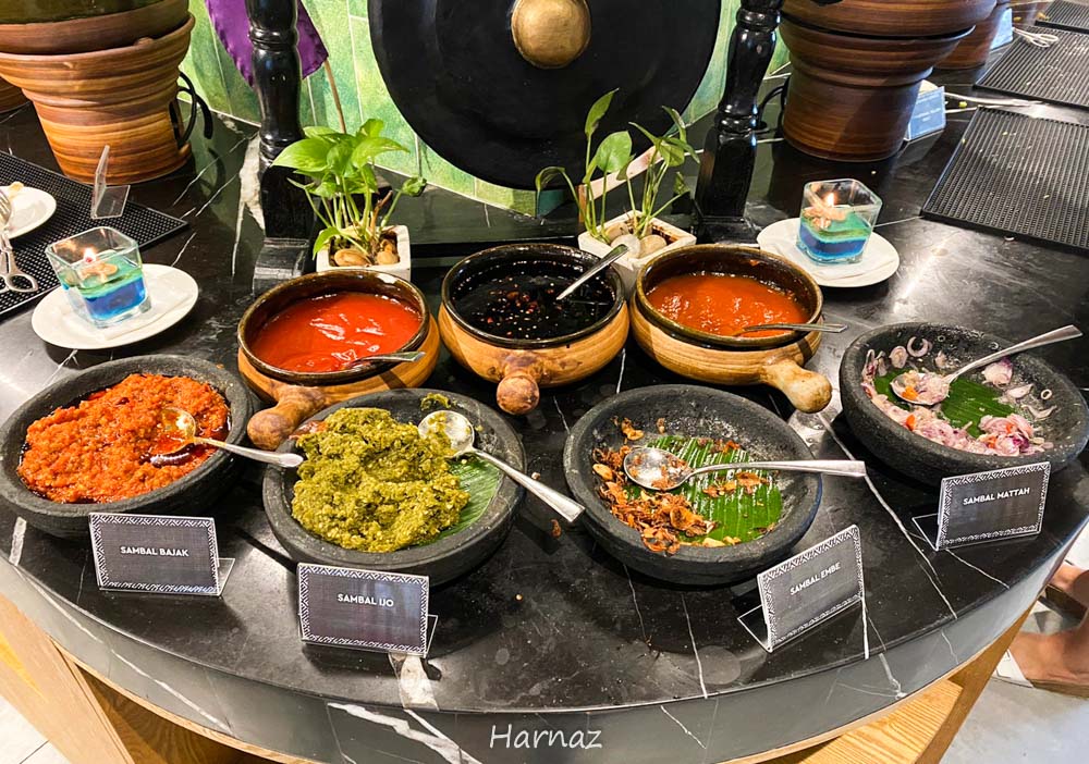 BERTEMU “SAMBAL BAR” DI EPISODE KUTA