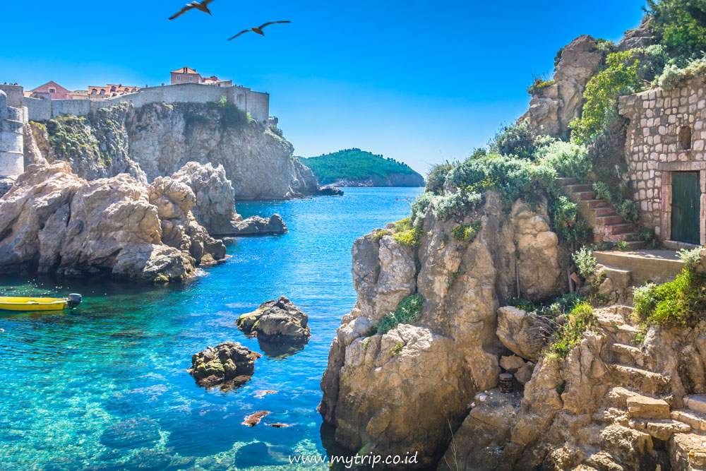 CARA KE DUBROVNIK, TRANSPORTASI, KULINER & PENGINAPANNYA