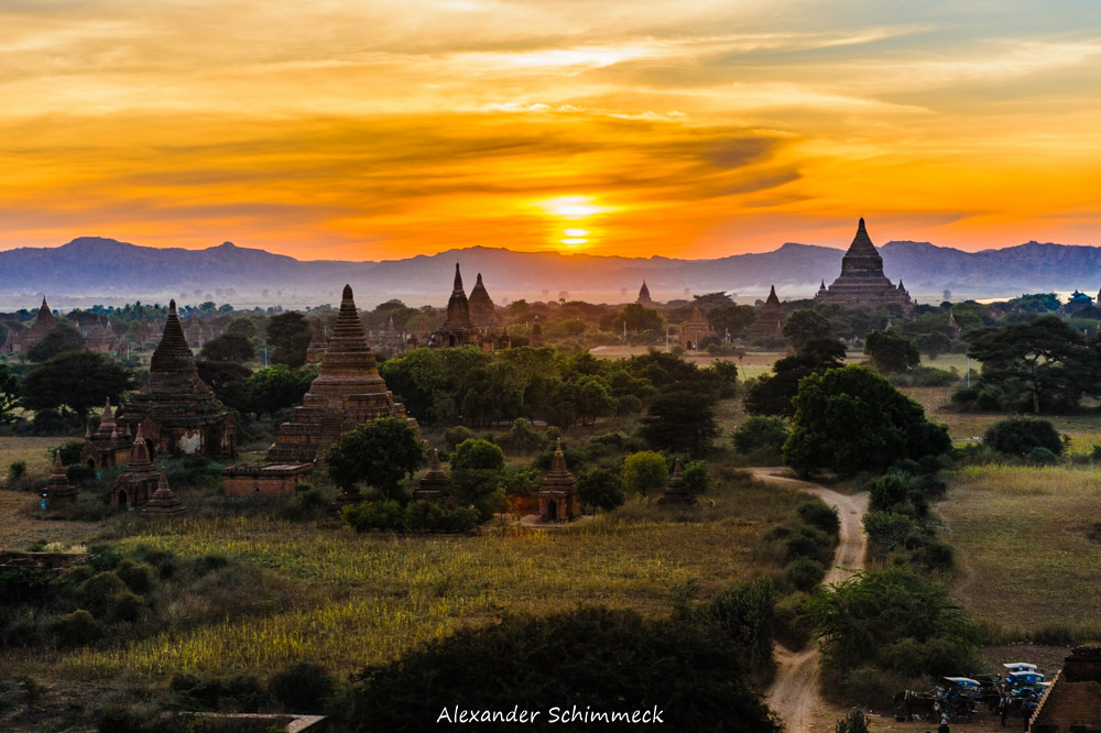 FAKTA MENARIK & PANDUAN LENGKAP TRAVELING KE BAGAN MYANMAR