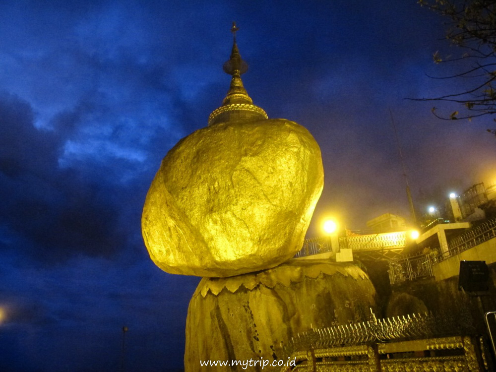 TAHUKAH ANDA DI MYANMAR ADA BATU EMAS MELAWAN GRAVITASI?