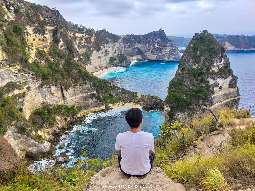 HARUS LAKUKAN APA UNTUK MEMPERCEPAT PEMULIHAN PARIWISATA? STIMULUS? PELONGGARAN PEMBATASAN? VAKSIN?