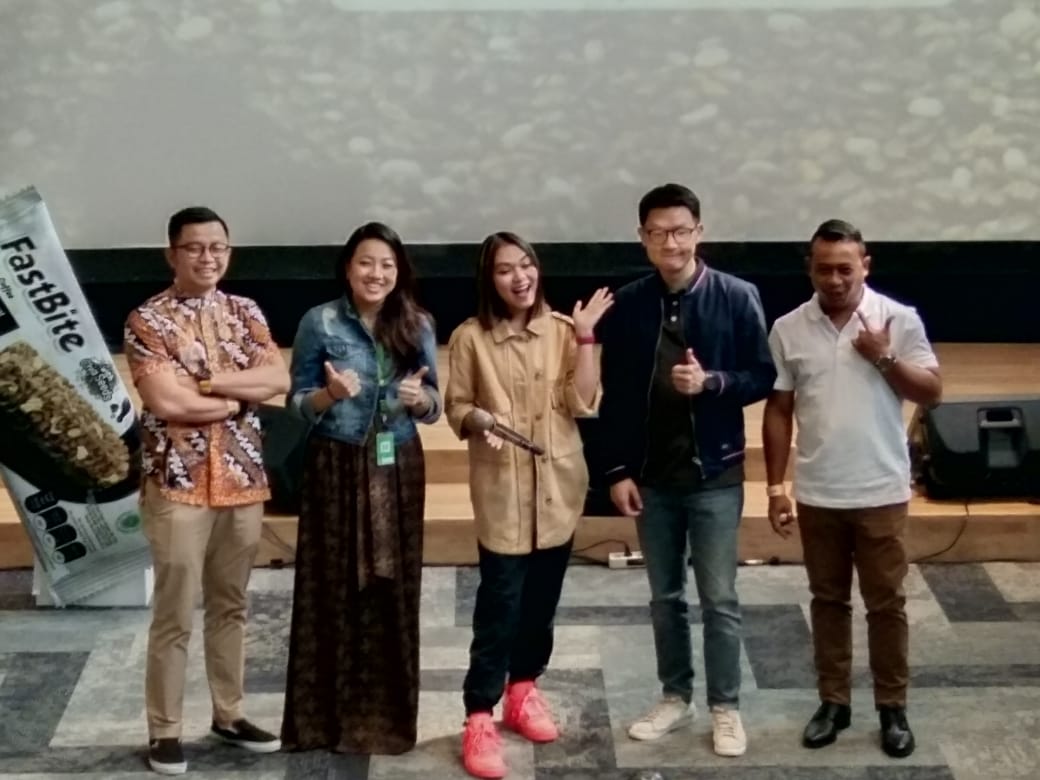 SIASAT FASTBITE UNTUK MENUNJANG PADATNYA AKTIVITAS MILENIAL