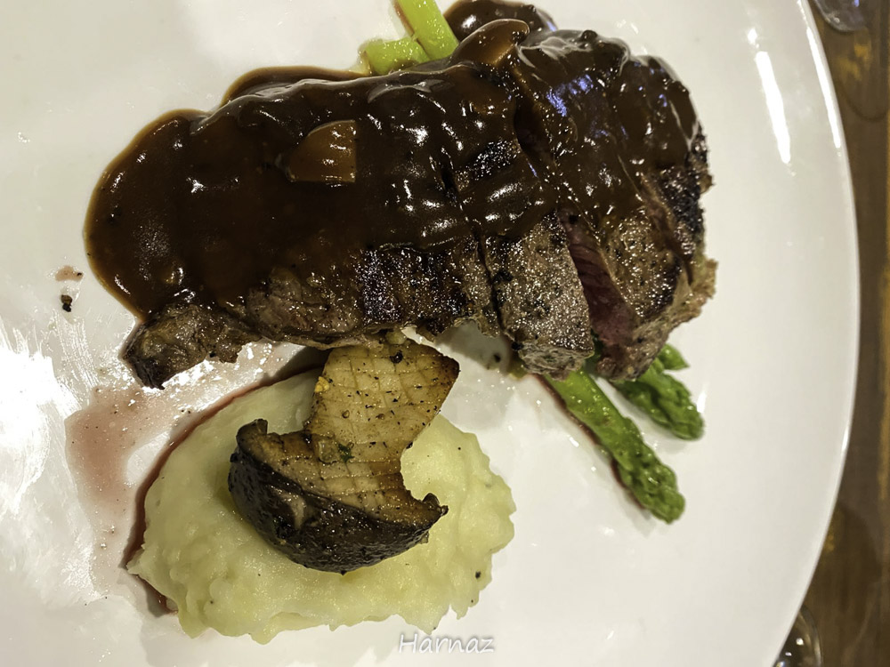 PRIVATE DINING ROOM: PADU PADAN ALA HATTEN WINES SANUR BALI