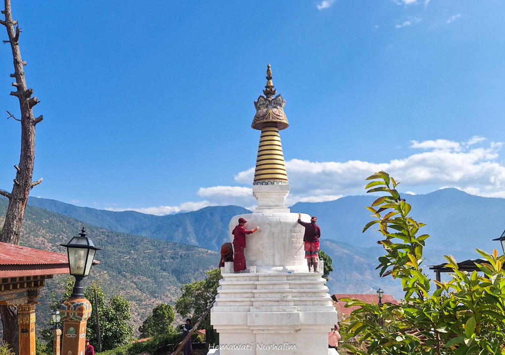 JANGAN ABAIKAN SANGCHHEN DORJI LHUENDRUP LHAKHANG NUNNERY KALAU KE PUNAKHA BHUTAN