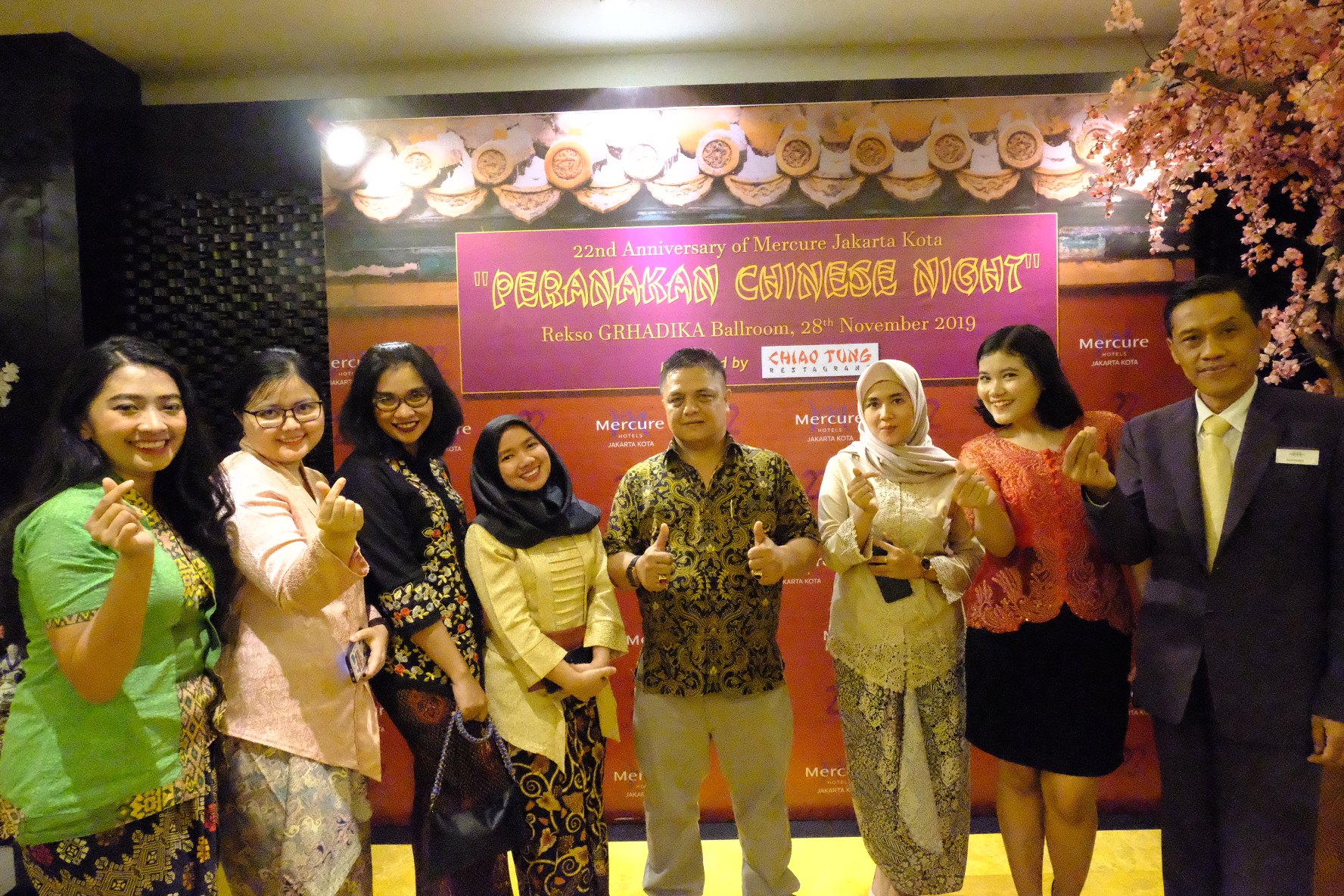 KEMERIAHAN PERAYAAN ULANG TAHUN KE-22 HOTEL MERCURE JAKARTA KOTA