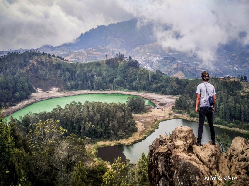 TEMPAT TERBAIK MELIHAT PEMANDANGAN DUA TELAGA DI DIENG