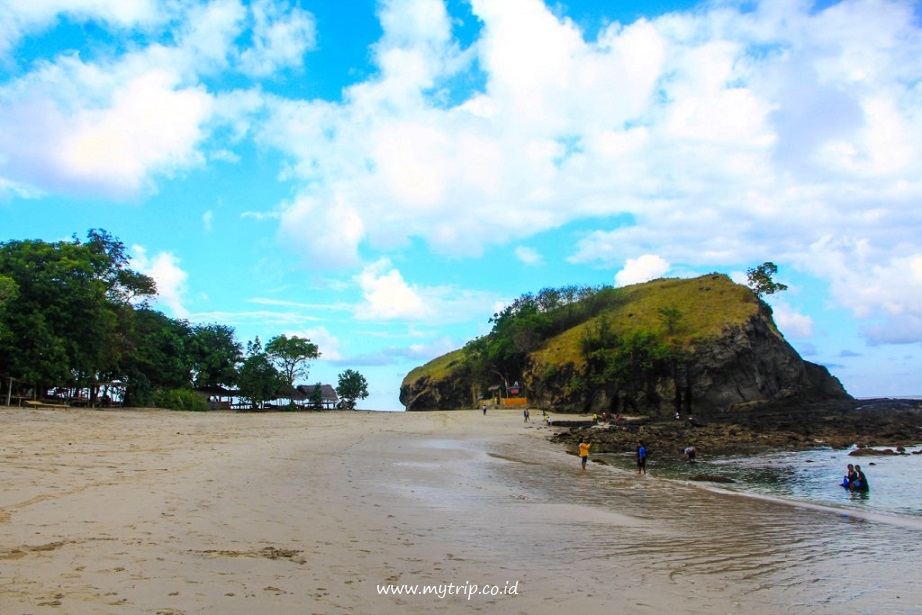 PANTAI KOKA BISA MENJADI MAGNET WISATA DI SIKKA NTT ASAL SAJA DIKELOLA DENGAN BAIK