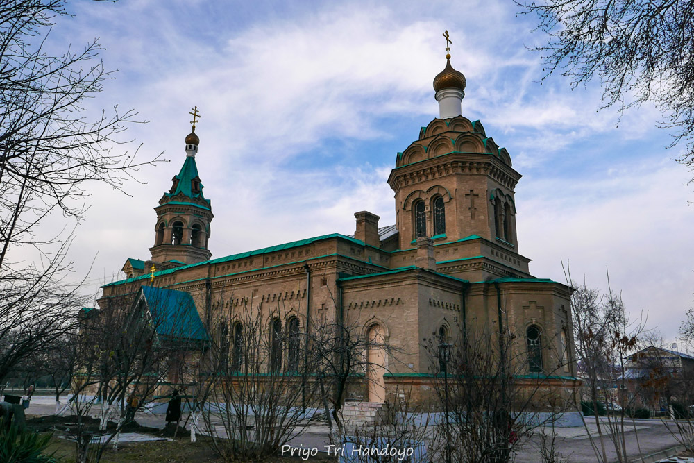 SELAMAT NATAL! INILAH GEREJA-GEREJA CANTIK DI UZBEKISTAN