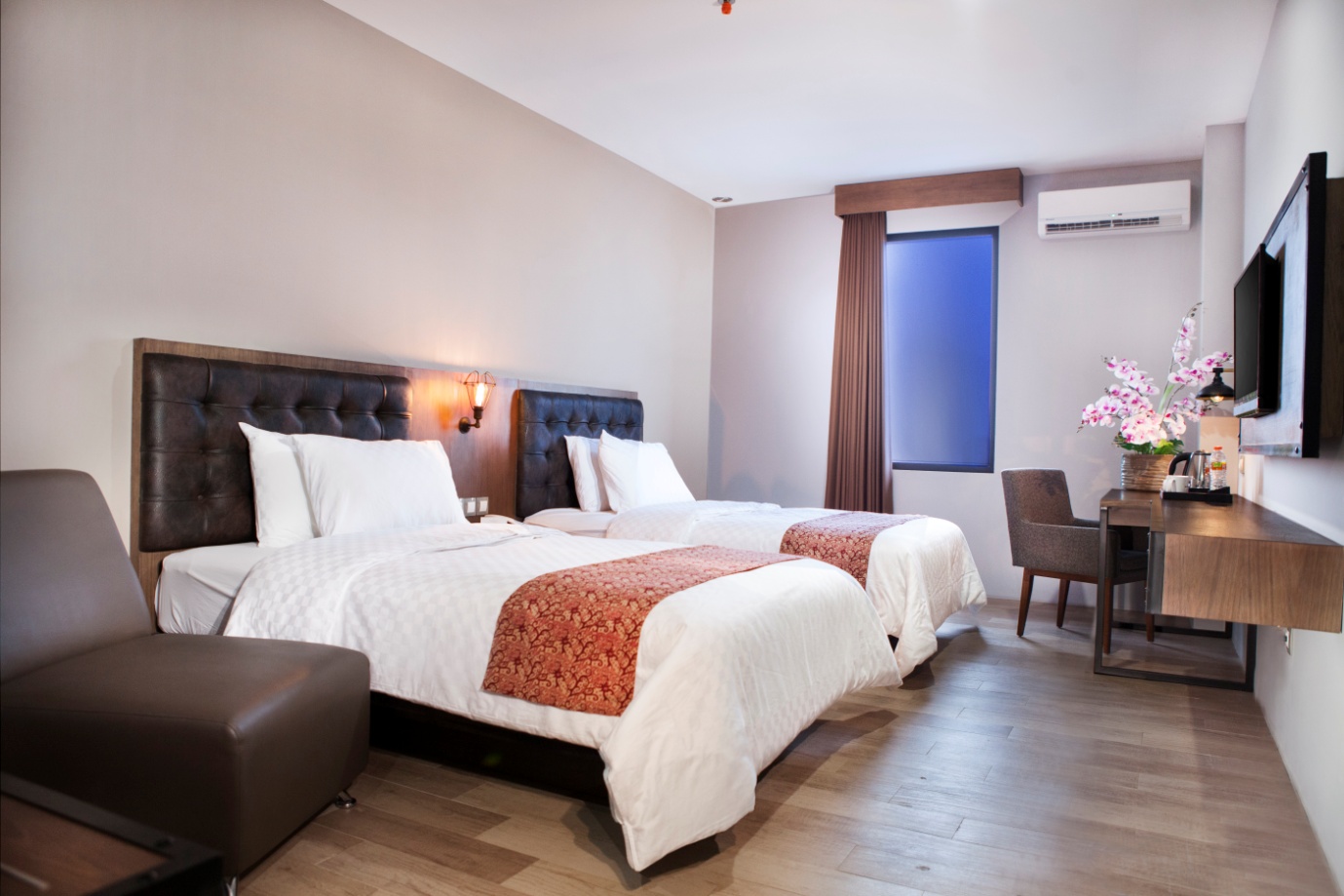 MENGENAL LYNN HOTEL BY HORISON JOGJA