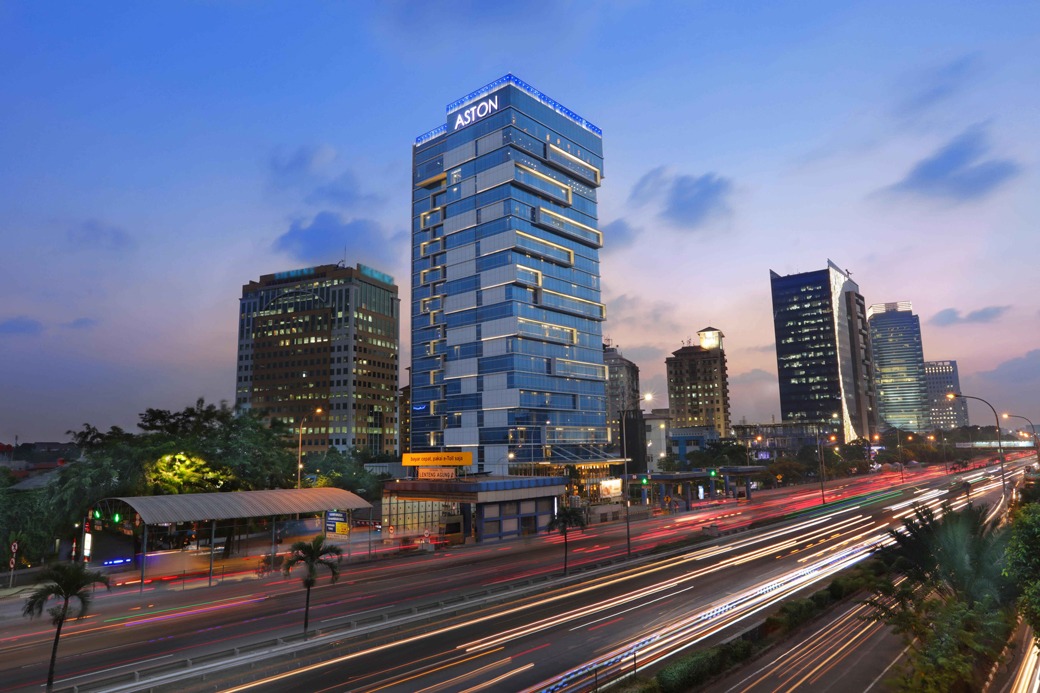 AKSI SEHAT DAN SOSIAL BERSAMA ASTON PRIORITY SIMATUPANG HOTEL & CONFERENCE CENTER