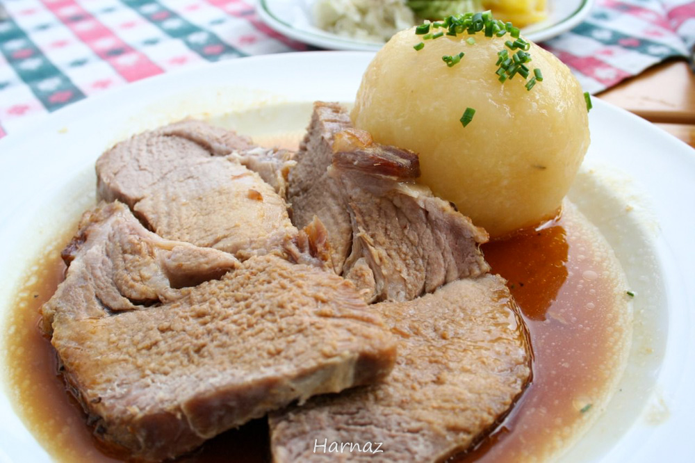 WARNA-WARNI KULINER AUSTRIA