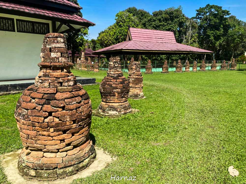 BERSEPEDA KE MASA LALU DI MUARO JAMBI