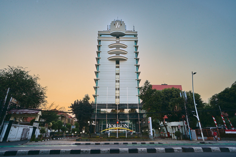 JELANG AKHIR TAHUN, HORISON ULTIMA MENTENG HADIR DENGAN KONSEP KLASIK DAN ELEGAN