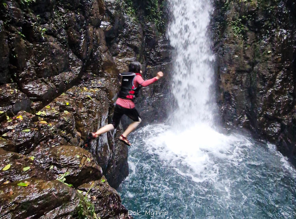 IDE LIBUR LEBARAN 2025 (3): BODY RAFTING DAN CLIFF JUMPING DI CURUG NAGA