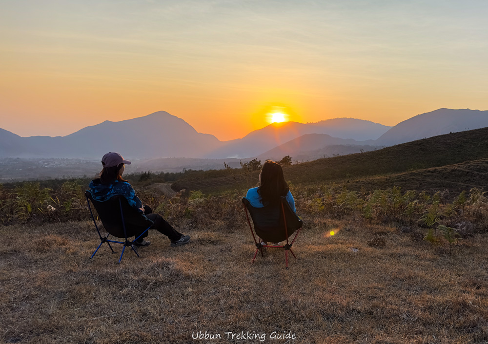BUKIT MALETAN DI SEMBALUN LOMBOK, MAU SUNRISE ADA, MAU SUNSET JUGA ADA